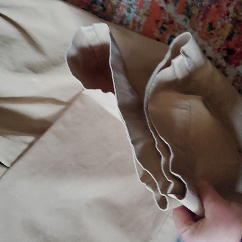 Old Navy Wide Leg Pants in Khaki Tan - Picture 9 of 10